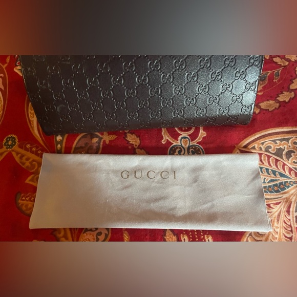 Gucci GG sunglass case with free Olivia Occhiali sunglasses!! - Picture 2 of 8